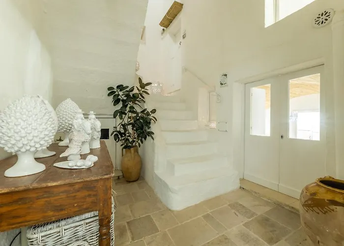 Santa Marina In Corte Cataldi Bed & Breakfast