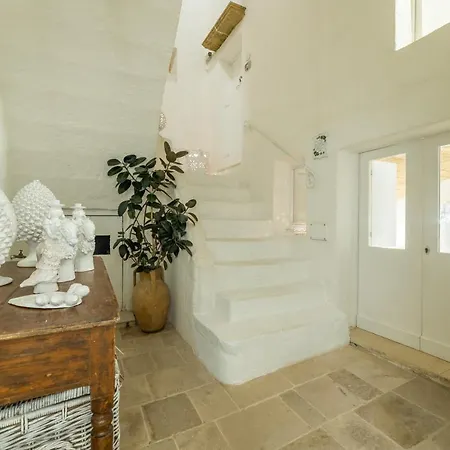 Santa Marina In Corte Cataldi Bed & Breakfast